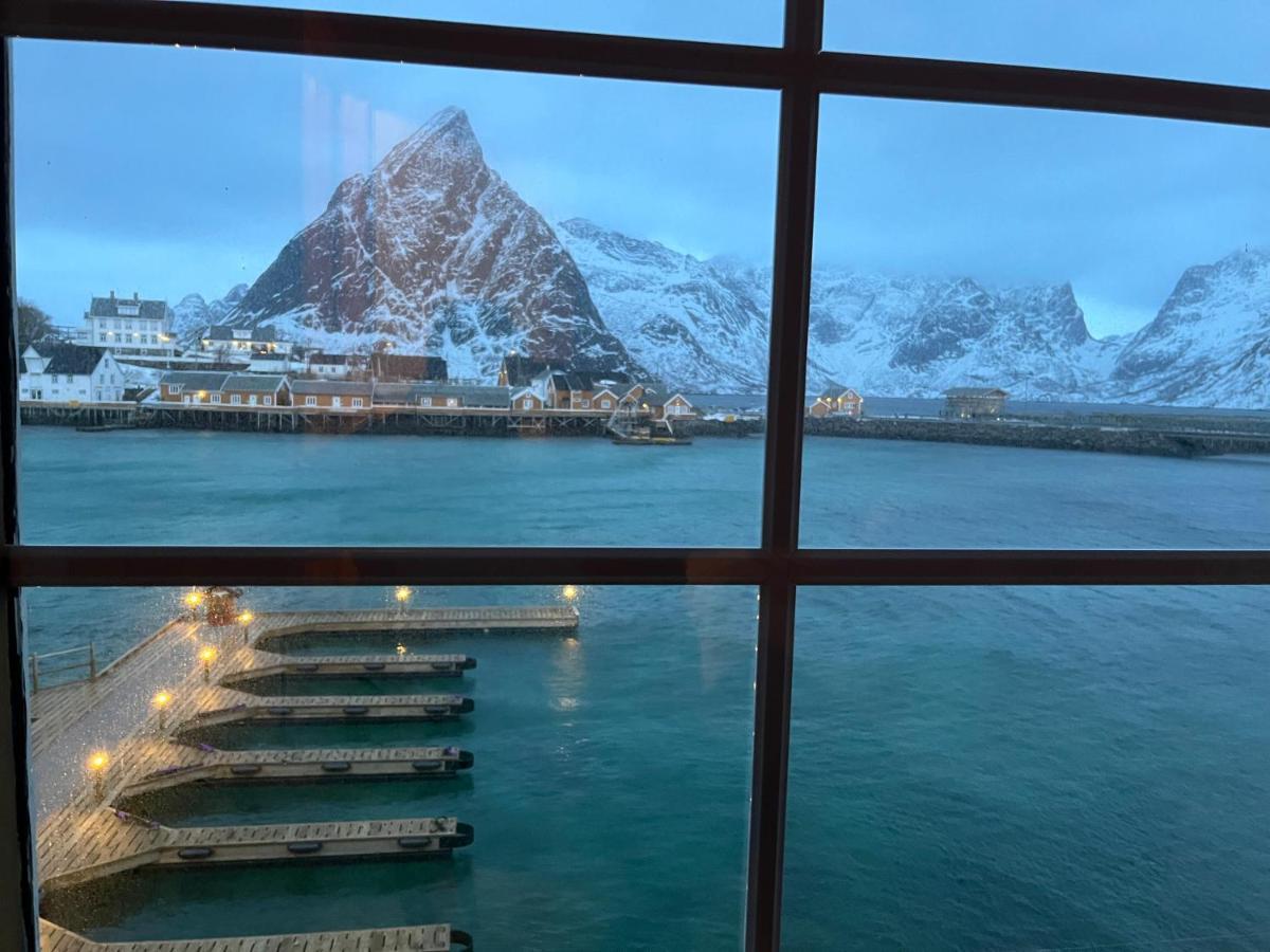Lofoten apartments Reine Buitenkant foto